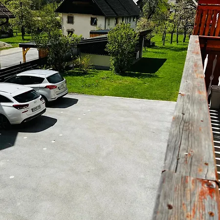 Apartma Lip アパート *